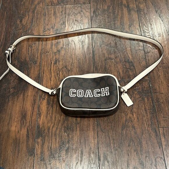 Coach Mini Jamie Camera Bag In Signature Canvas With  spellout Print EuC brown - Picture 1 of 13